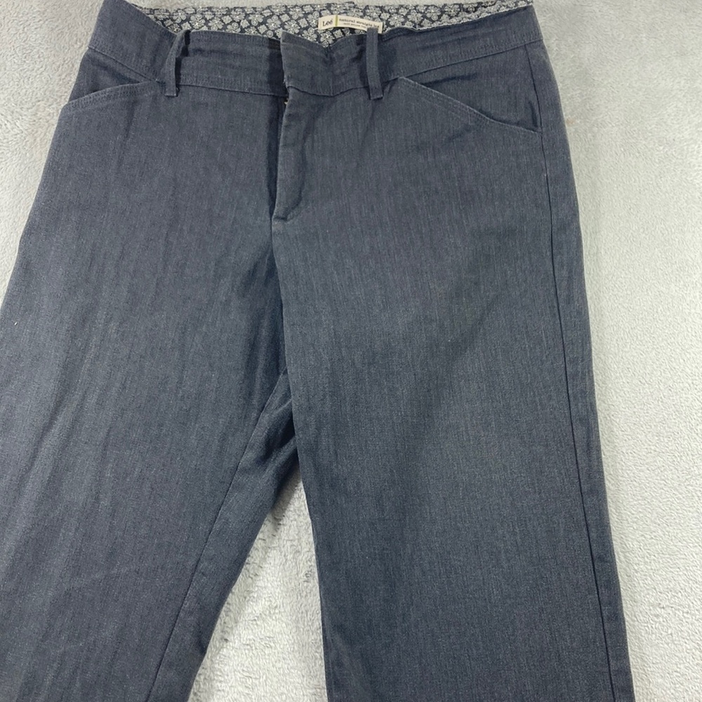 Lee Pants Women Size Medium Gray Natural Straight Leg Fit Just below the Waist